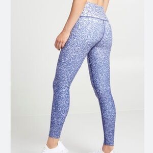 SOUL by Soulcycle Leopard Ombre Leggings Blue & White Sz S